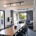 Villa Black Diamond Protarász
