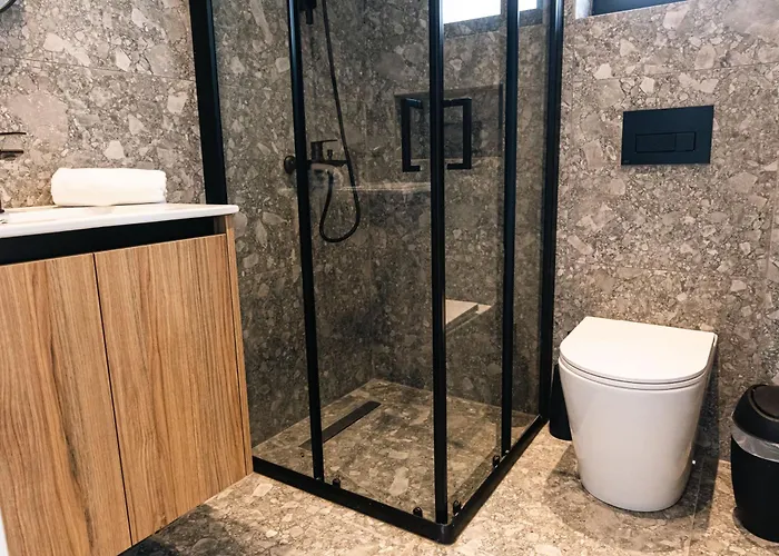 Black Diamond Vila Protaras