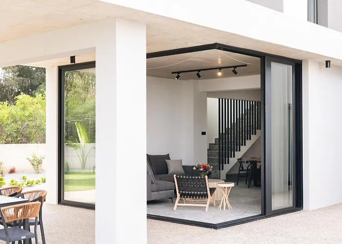 ヴィラ Black Diamond プロタラス